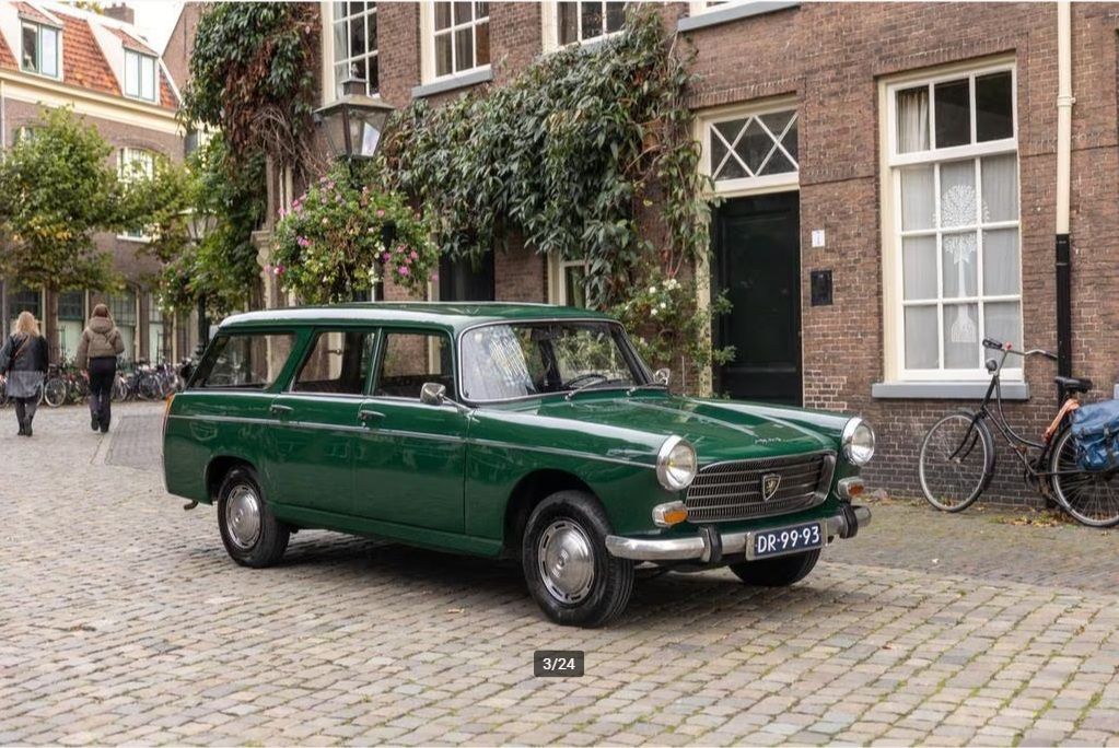 PEUGEOT 404 Familiale  