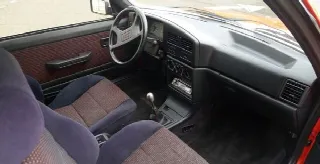 Foto 4 di 6: PEUGEOT 309 GTi 