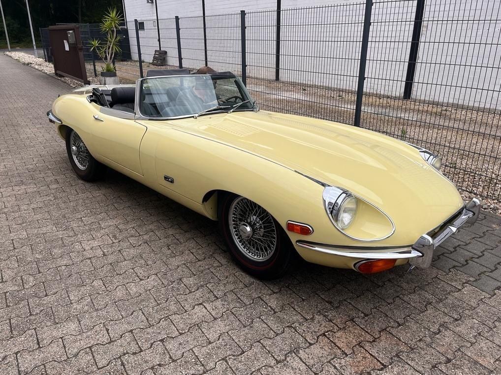 JAGUAR E-TYPE SII (1967-1971) v6 