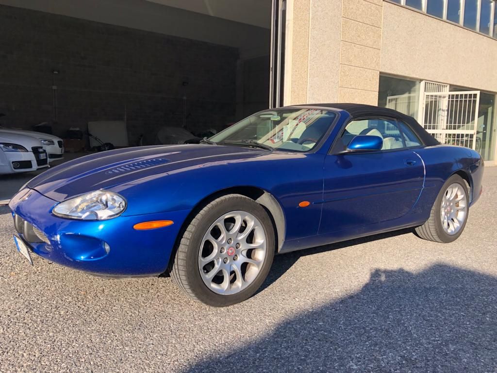 JAGUAR XKR(1998-2005) Convertibile  