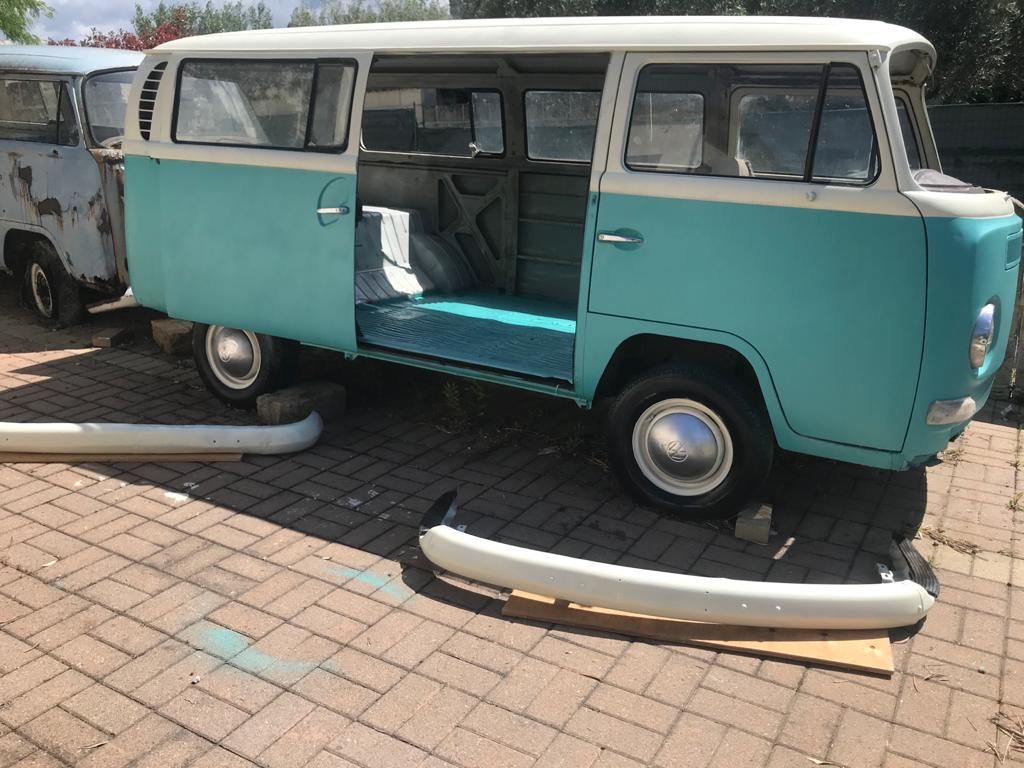 VOLKSWAGEN bus T2   
