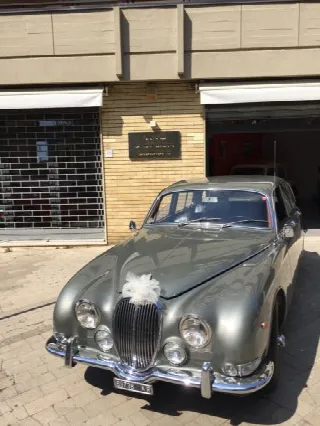 Foto 12 di 14: JAGUAR 3.8 S  