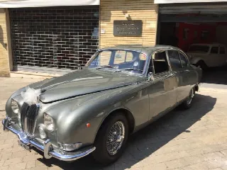 Foto 6 di 14: JAGUAR 3.8 S  