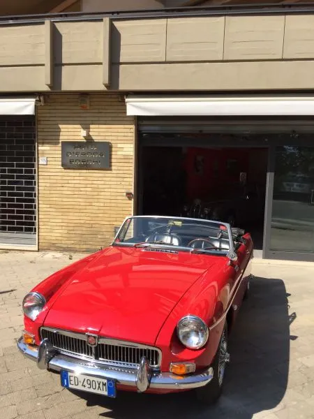 MG B