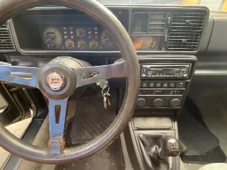 Foto 5 di 7: LANCIA Delta HF 4WD  2.0 i.e. turbo 8 valvole stradale  