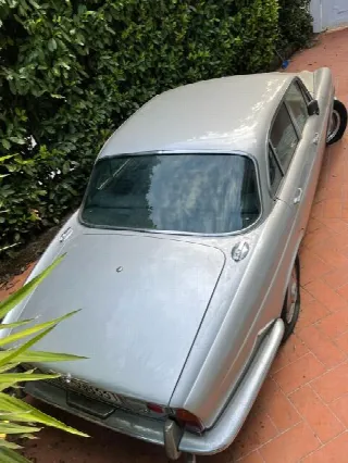 Foto 6 di 7: JAGUAR XJ6(1968-1987) 2.8    