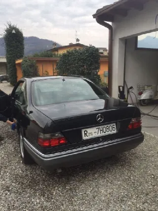 Foto 4 di 7: MERCEDES-BENZ CE Coupè 200 CE 16 v 