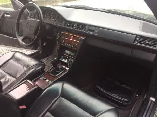 Foto 7 di 7: MERCEDES-BENZ CE Coupè 200 CE 16 v 