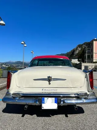 Foto 4 di 7: CHRYSLER NewYorker IV Deluxe St. Regis 