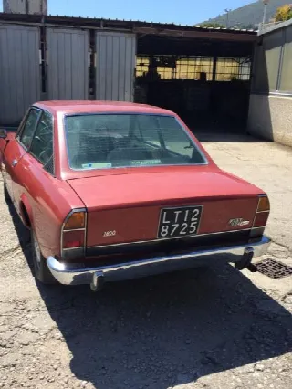Foto 4 di 9: FIAT 124 coupe  