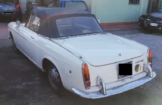 Foto 2 di 15: FIAT 1500 Spider    