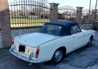 Foto 3 di 15: FIAT 1500 Spider    