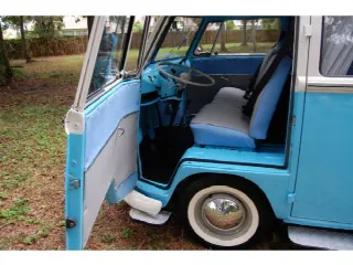Foto 6 di 6: VOLKSWAGEN T1 