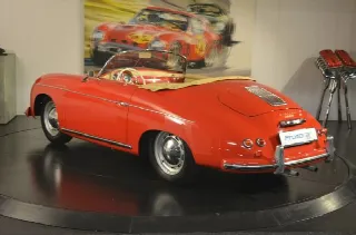 Foto 3 di 9: PORSCHE 356 Speedster  