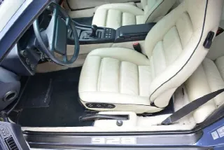Foto 3 di 6: PORSCHE 928 S4 