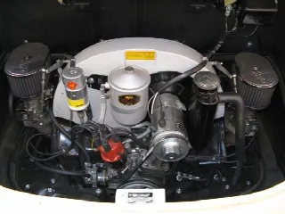 Foto 8 di 10: PORSCHE 356 C