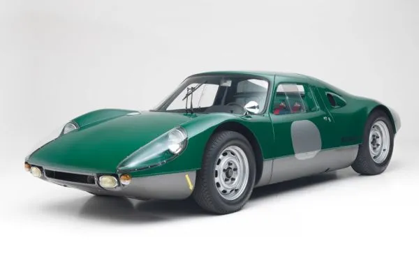 Robert Redford's favorite car PORSCHE 904 GTS coupé from 1964.
