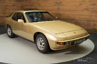 Foto 4 di 10: PORSCHE 924