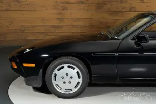 Foto 9 di 10: PORSCHE 928