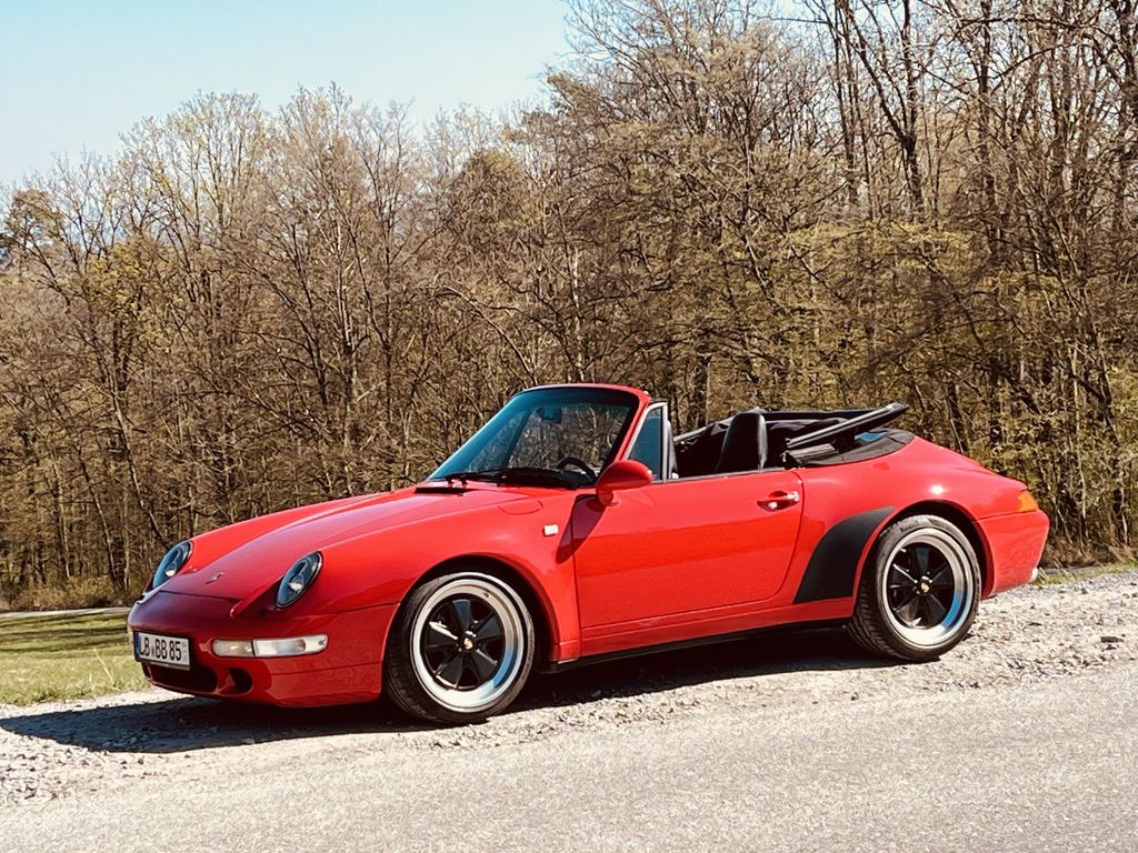 PORSCHE 993