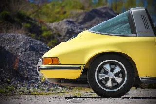 Foto 29 di 78: PORSCHE 911(1963-1973) 2.2L 911T Targa 