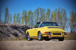 Foto 33 di 78: PORSCHE 911(1963-1973) 2.2L 911T Targa 