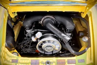 Foto 43 di 78: PORSCHE 911(1963-1973) 2.2L 911T Targa 