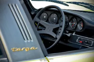 Foto 59 di 78: PORSCHE 911(1963-1973) 2.2L 911T Targa 