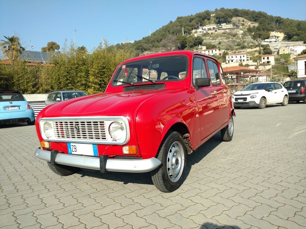 RENAULT R4 950 TL 