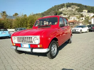 Foto 1 di 11: RENAULT R4 950 TL 