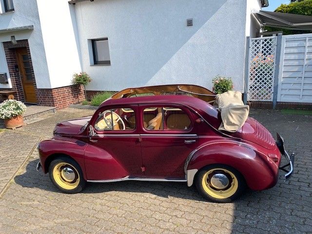 RENAULT 4CV