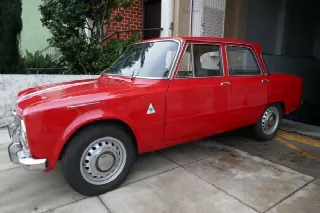 Foto 1 di 8: ALFA ROMEO Giulia Super 1.6 