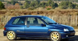 Foto 2 di 6: RENAULT Clio  
