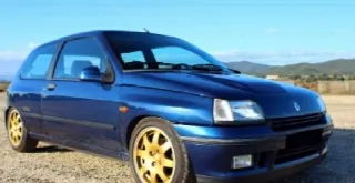 Foto 1 di 6: RENAULT Clio  