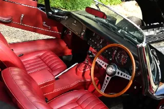 Foto 4 di 6: JAGUAR E-Type SI (1961-1968) Convertible 