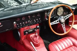 Foto 6 di 6: JAGUAR E-Type SI (1961-1968) Convertible 