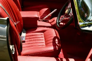 Foto 6 di 8: JAGUAR E-Type SI (1961-1968) Convertible 