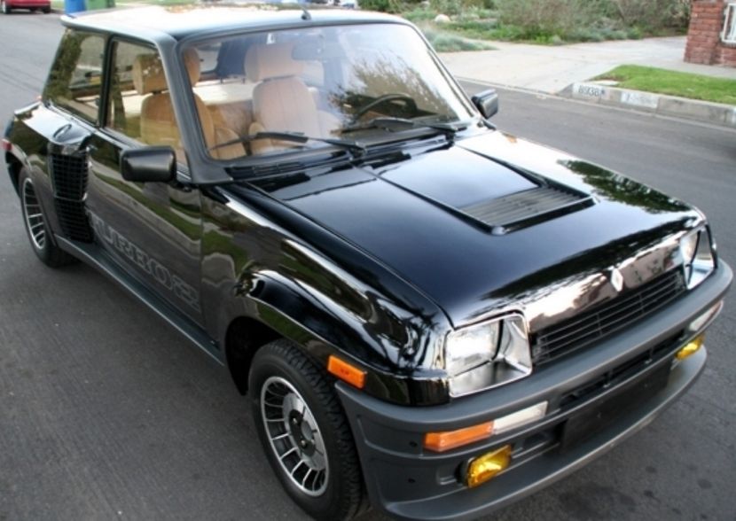 RENAULT R5  