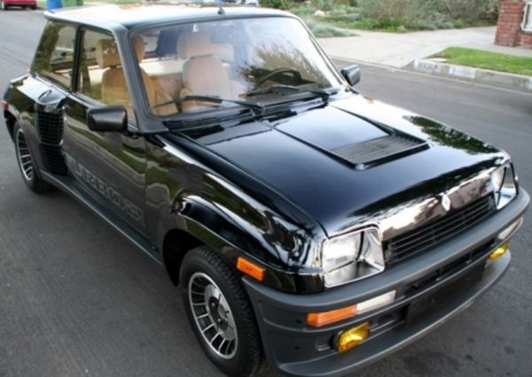RENAULT R5  