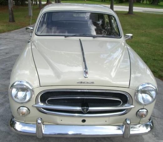 PEUGEOT 403  