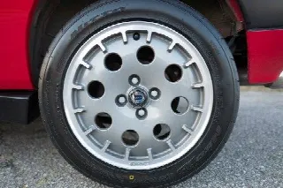 Foto 3 di 7: LANCIA Delta  