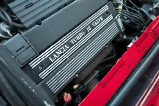 Foto 5 di 7: LANCIA Delta  