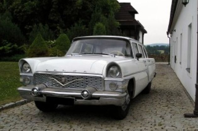 GAZ 13 
