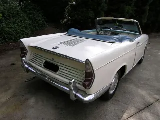 Foto 3 di 6: BMW 700 