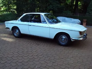 Foto 3 di 5: BMW 2000 