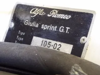 Foto 3 di 7: ALFA ROMEO Giulia  