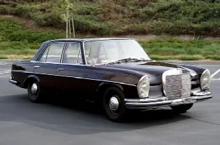 Foto 1 di 6: MERCEDES-BENZ 250 