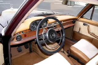 Foto 5 di 6: MERCEDES-BENZ 250 