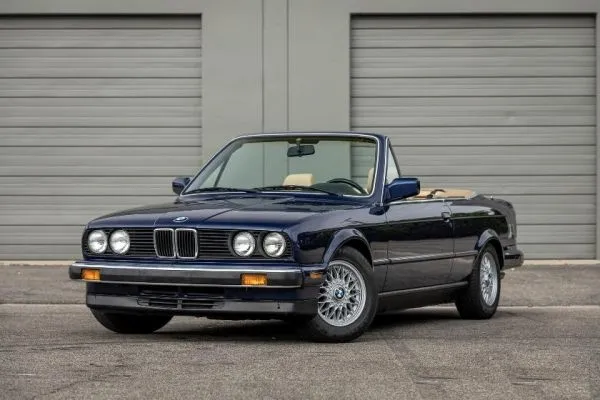 BMW 325