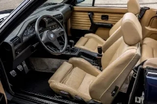Foto 3 di 6: BMW 325  